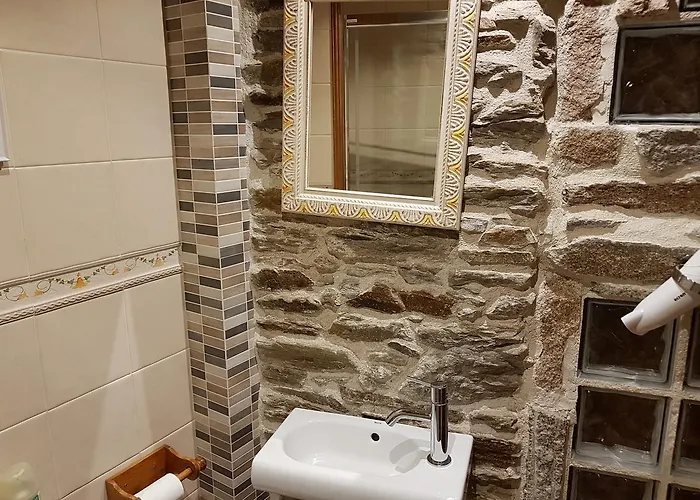 Konukevi Aqua Sarria